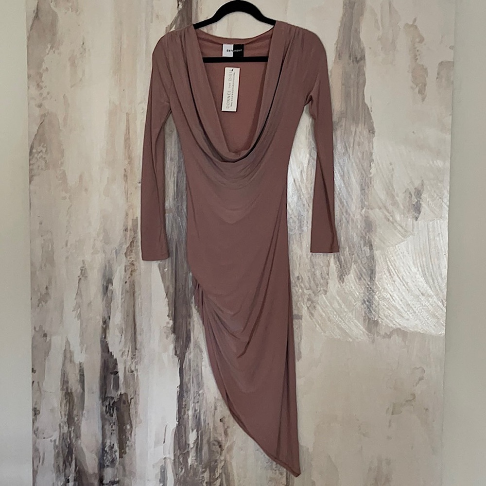 Gorgeous blush bodycon dress